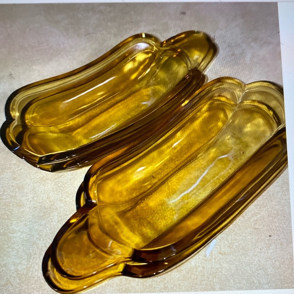 Amber Bananas Boats Glass Dish